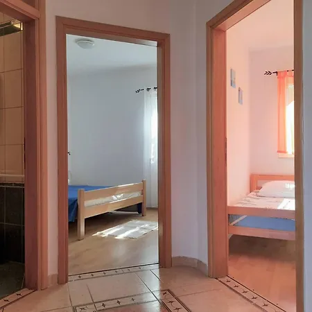 Charming Tihana With Washing Machine Guest house Krk Town