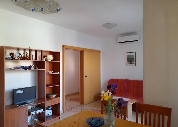 Vendégház Charming Tihana With Washing Machine 4*